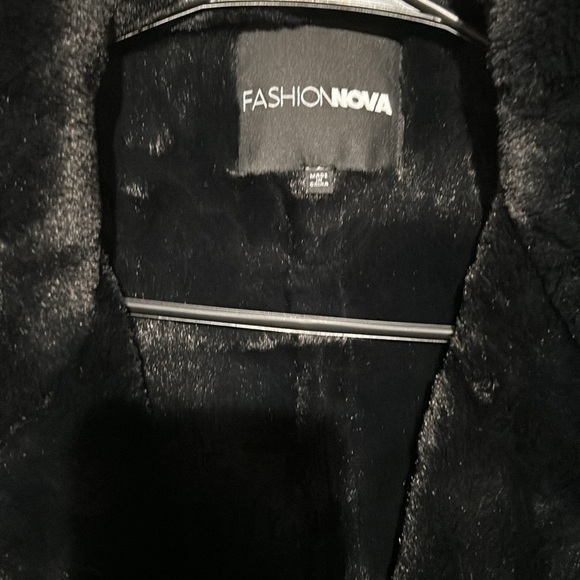 Fashion nova fur vest❤️ - Picture 5 of 10